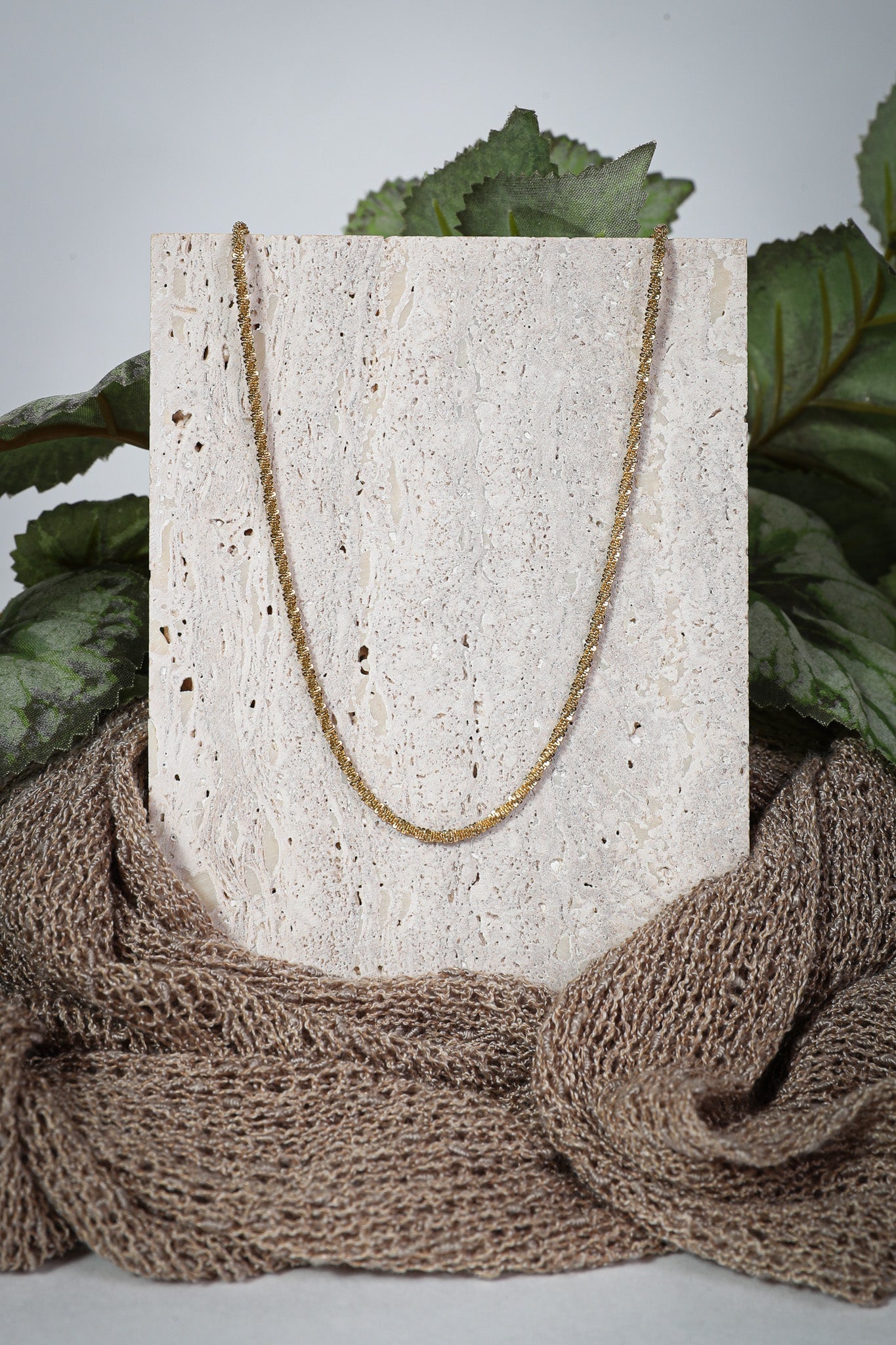 Aisha - Halskette - Edler aus Gold - 100% wasserfest, langlebig & stilvoll - Exklusiver Schmuck von Parisa.ch