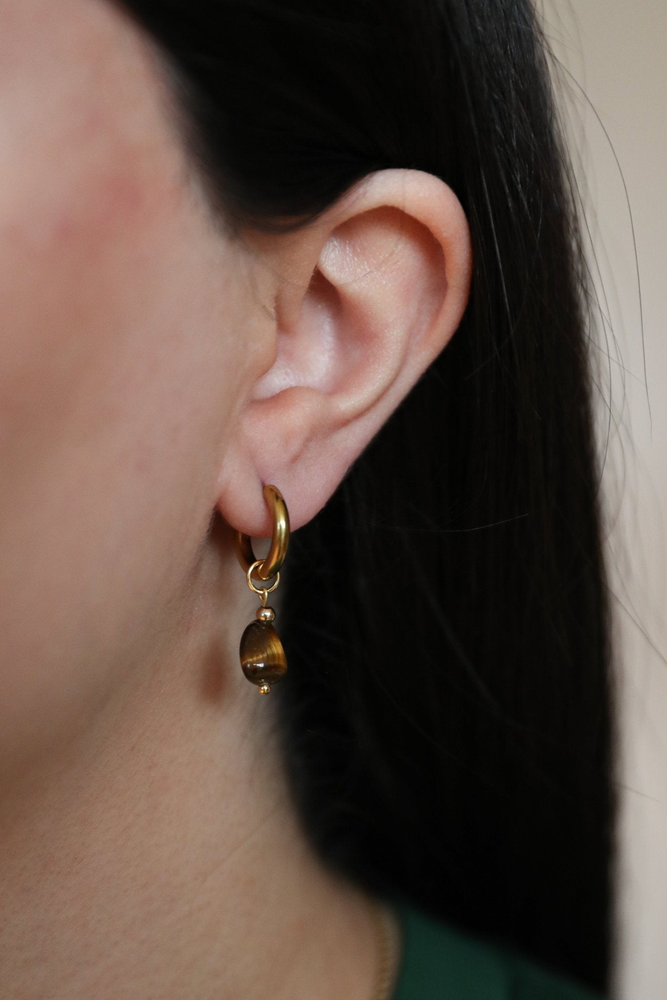 Amalia - Ohrringe - Edler aus 1 Single Piece - 100% wasserfest, langlebig & stilvoll - Exklusiver Schmuck von Parisa.ch