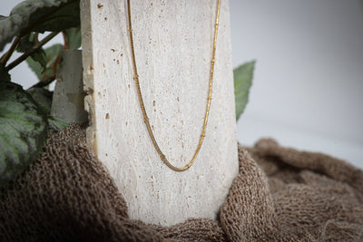 Anara - Halskette - Edler aus Gold - 100% wasserfest, langlebig & stilvoll - Exklusiver Schmuck von Parisa.ch