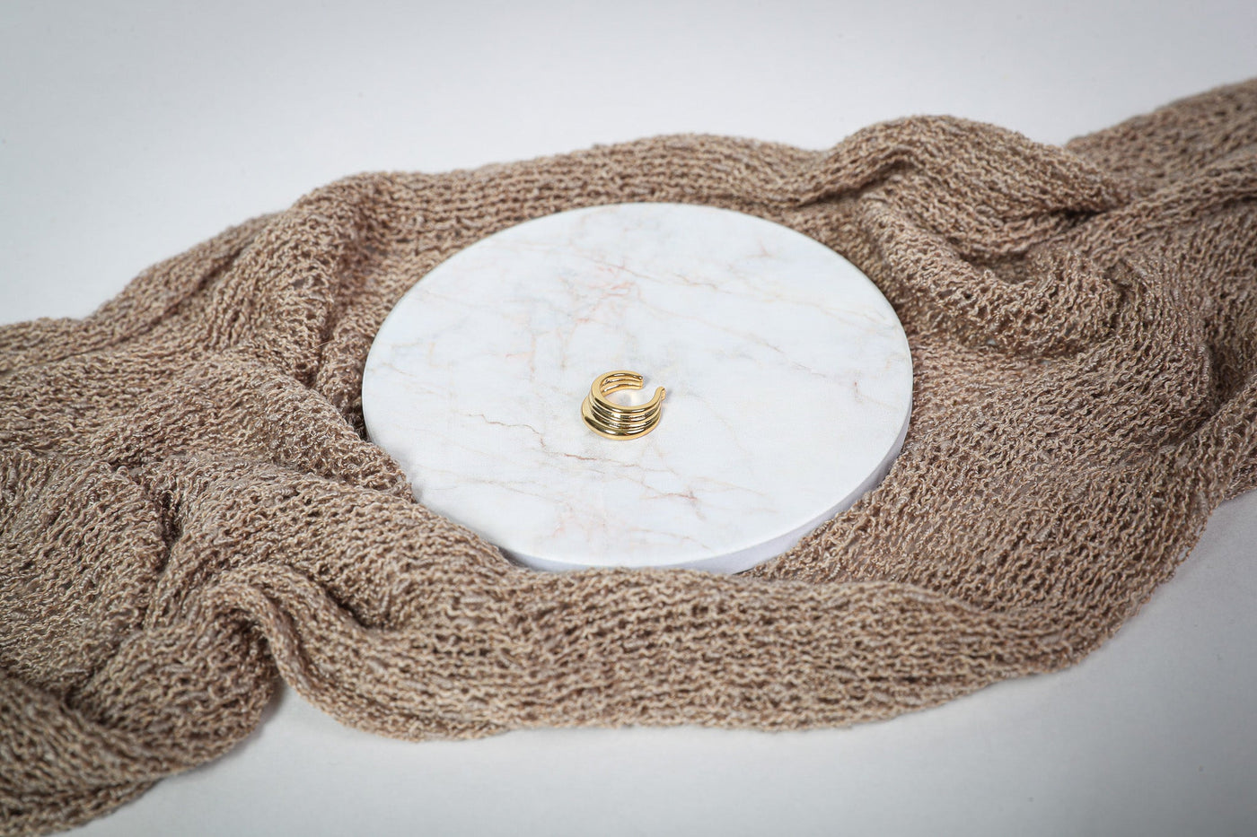 Ara 250504 - EC_AB - Edler aus Gold - 100% wasserfest, langlebig & stilvoll - Exklusiver Schmuck von Parisa.ch