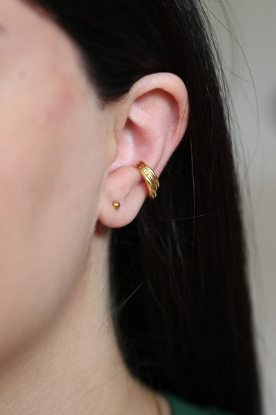 Ara - Earcuff - Edler aus Gold - 100% wasserfest, langlebig & stilvoll - Exklusiver Schmuck von Parisa.ch