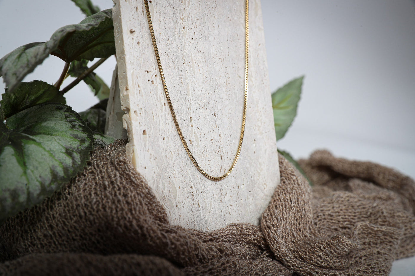 Aria - Halskette - Edler aus Gold - 100% wasserfest, langlebig & stilvoll - Exklusiver Schmuck von Parisa.ch
