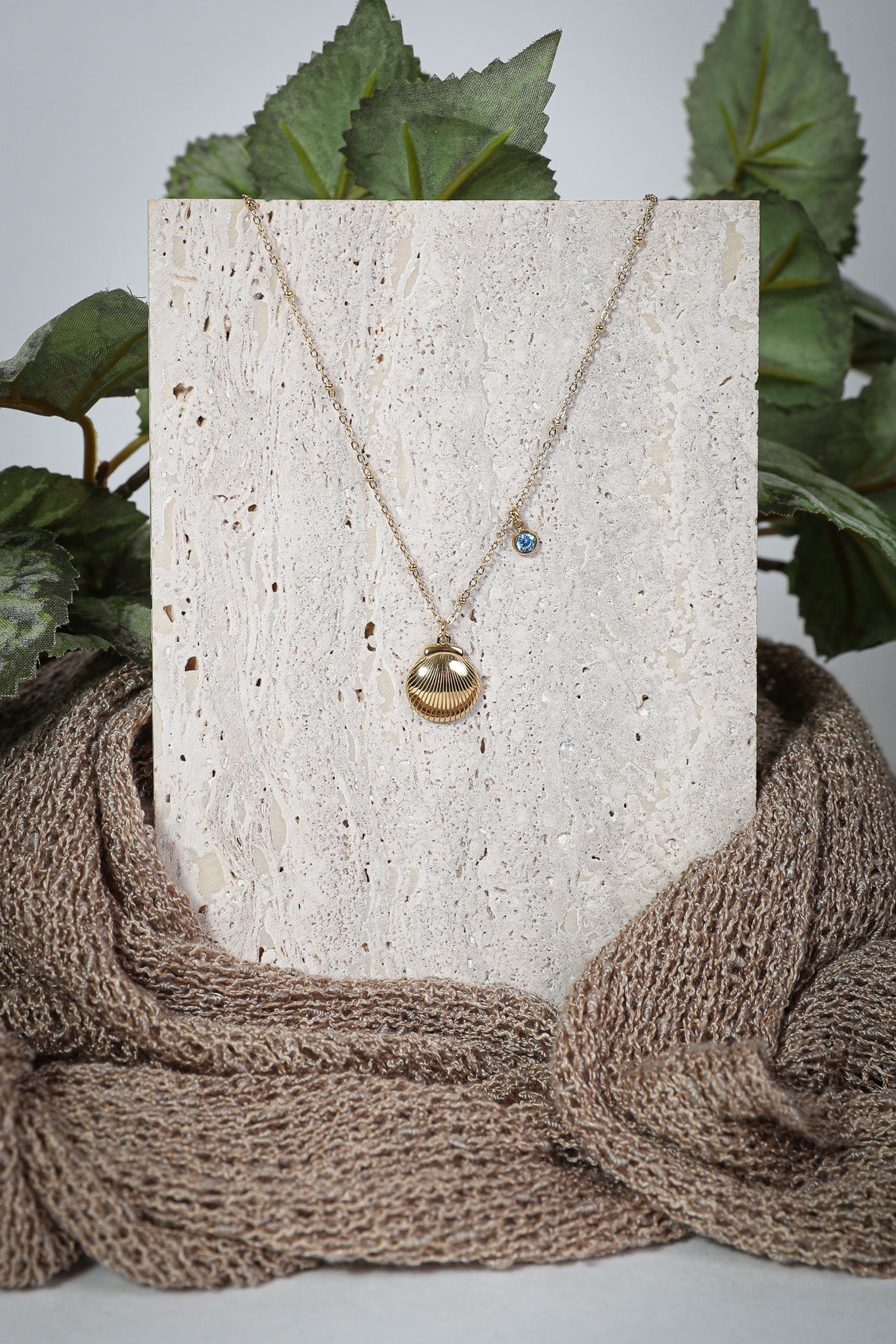 Arielle - Halskette - Edler aus Gold - 100% wasserfest, langlebig & stilvoll - Exklusiver Schmuck von Parisa.ch