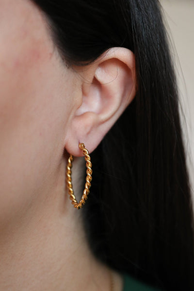 Avina - Ohrringe - Edler aus 1 Single Piece - 100% wasserfest, langlebig & stilvoll - Exklusiver Schmuck von Parisa.ch
