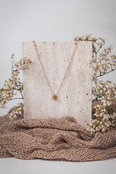 Belle - Halskette - Edler aus Gold - 100% wasserfest, langlebig & stilvoll - Exklusiver Schmuck von Parisa.ch