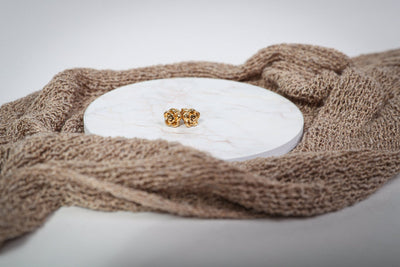 Belle - Ohrstecker - Edler aus 1 Single Piece - 100% wasserfest, langlebig & stilvoll - Exklusiver Schmuck von Parisa.ch
