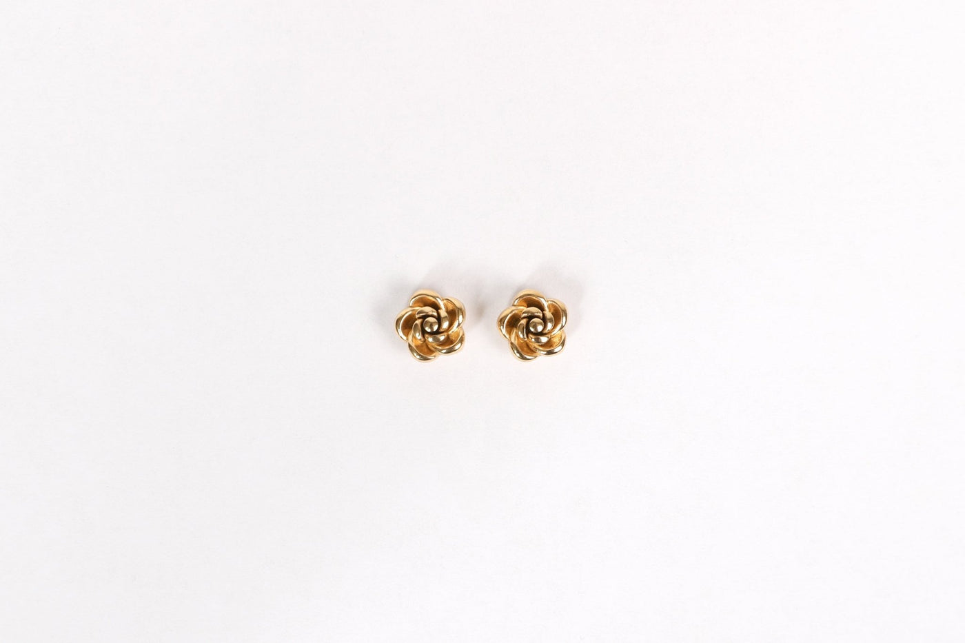 Belle - Ohrstecker - Edler aus Pair ( 2 Single Piece ) - 100% wasserfest, langlebig & stilvoll - Exklusiver Schmuck von Parisa.ch