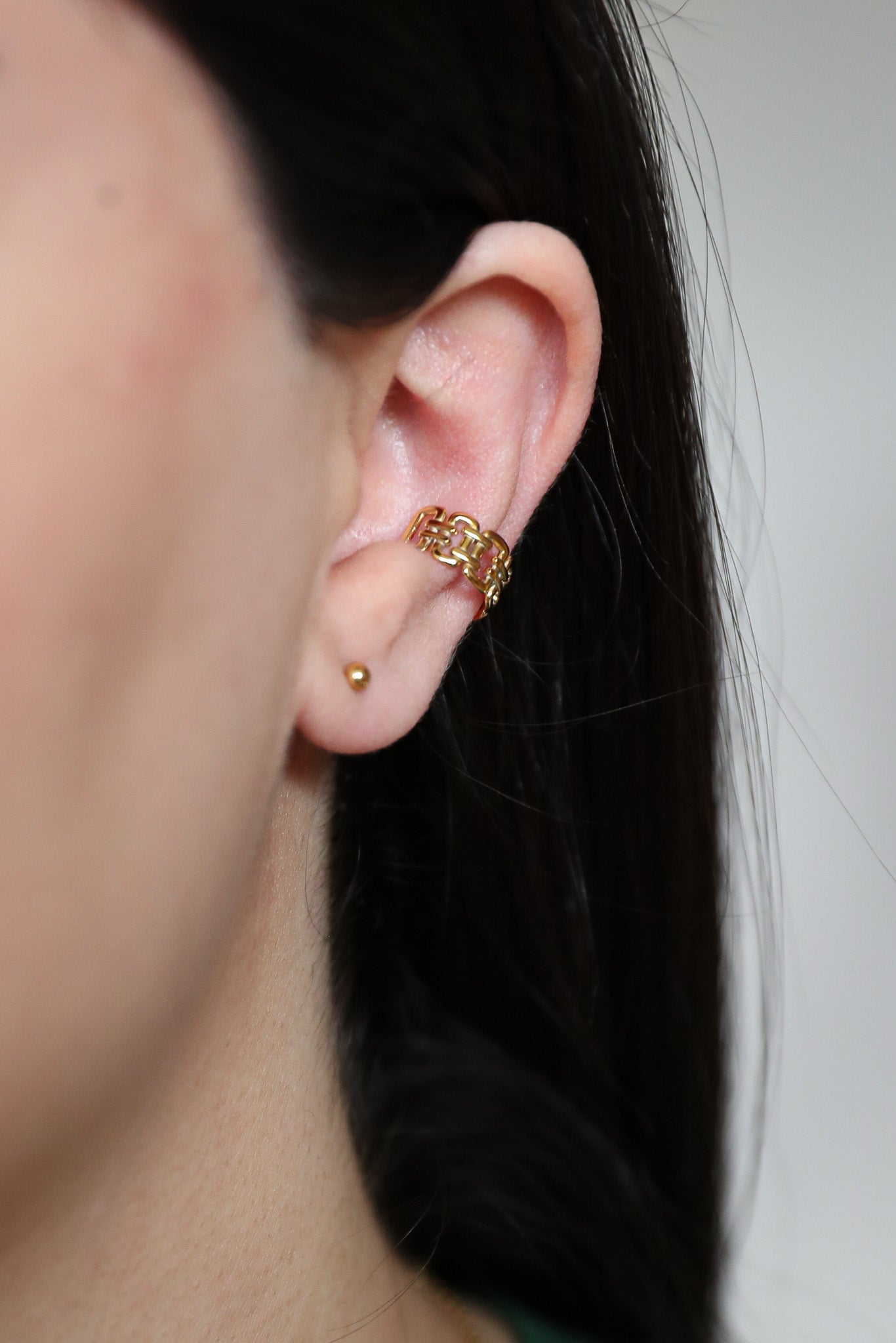 Eda - Earcuff - Edler aus Gold - 100% wasserfest, langlebig & stilvoll - Exklusiver Schmuck von Parisa.ch