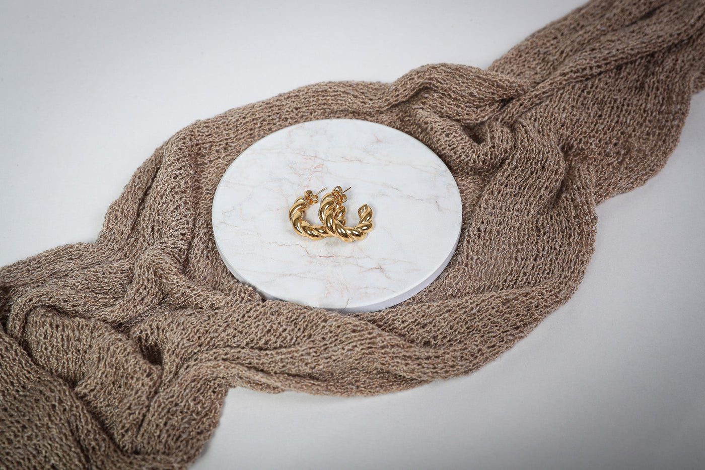 Elodie - Ohrringe - Edler aus 1 Single Piece - 100% wasserfest, langlebig & stilvoll - Exklusiver Schmuck von Parisa.ch