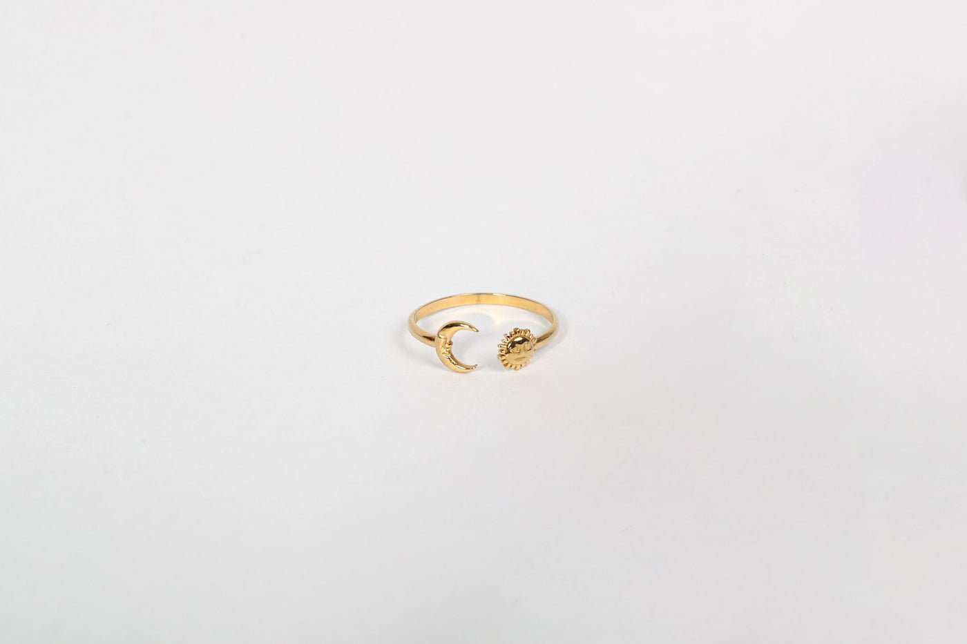 Elysia - Ring - Edler aus Gold - 100% wasserfest, langlebig & stilvoll - Exklusiver Schmuck von Parisa.ch