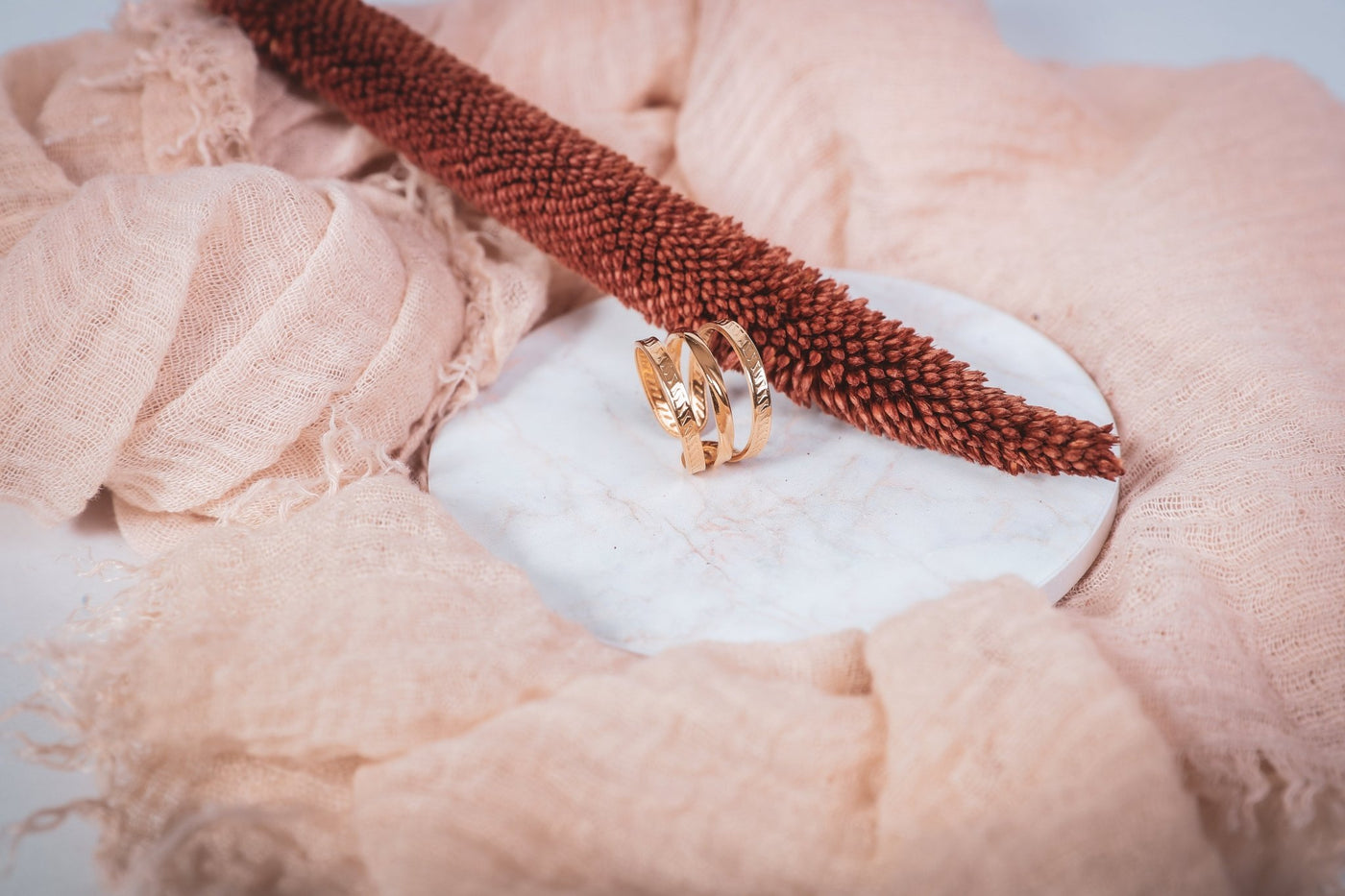 Genevieve - Ring - Edler aus Gold - 100% wasserfest, langlebig & stilvoll - Exklusiver Schmuck von Parisa.ch