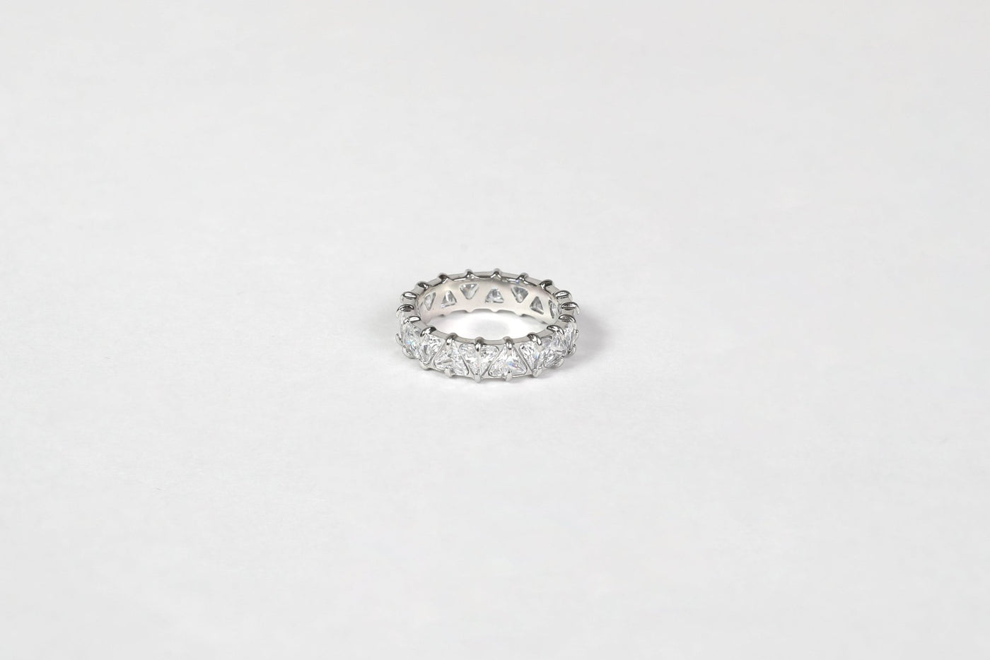 Genevieve - Ring - Edler aus Silver - 100% wasserfest, langlebig & stilvoll - Exklusiver Schmuck von Parisa.ch