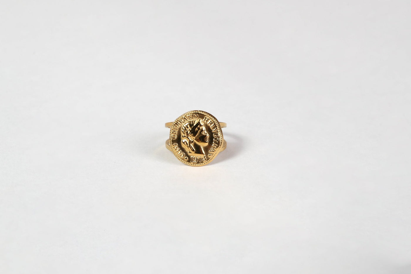 Helvetia - Ring - Edler aus Gold - 100% wasserfest, langlebig & stilvoll - Exklusiver Schmuck von Parisa.ch