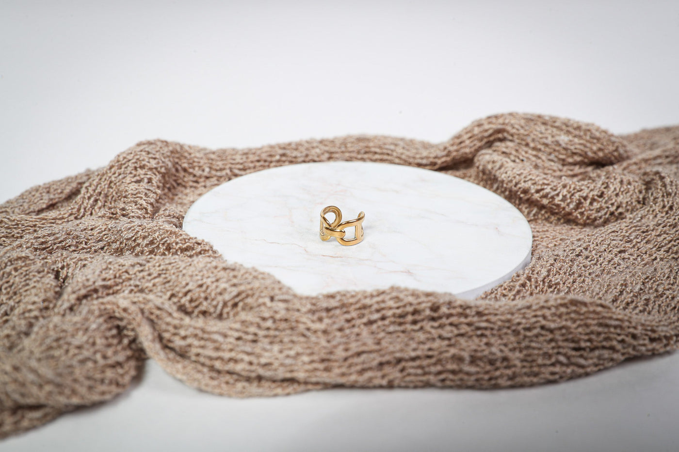 Ina 250503 - EC_AB - Edler aus Gold - 100% wasserfest, langlebig & stilvoll - Exklusiver Schmuck von Parisa.ch