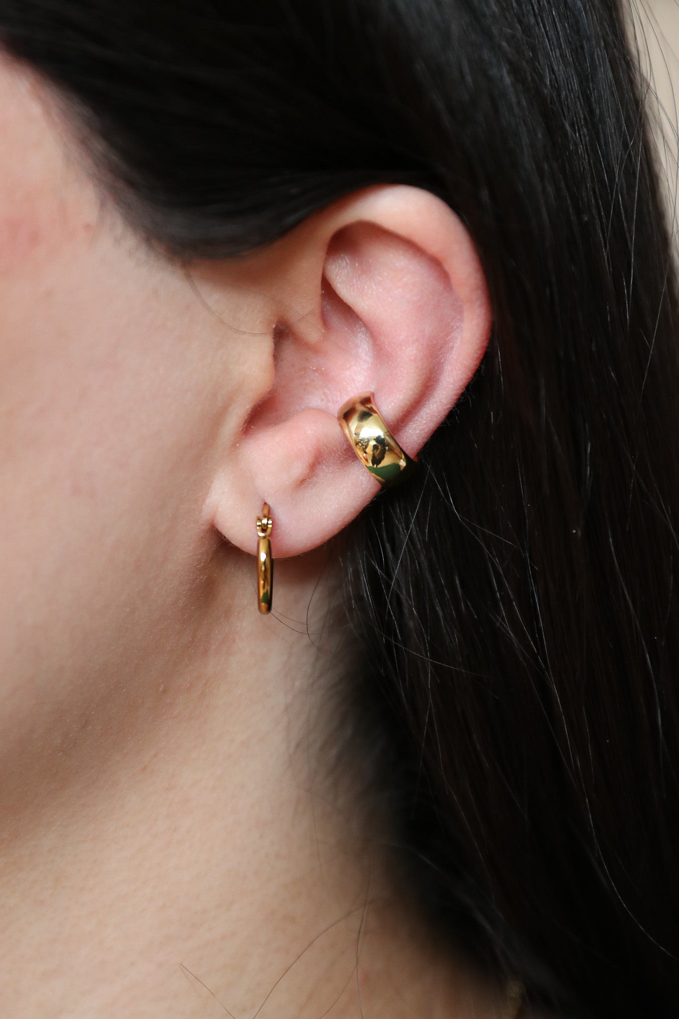 Ivy - Earcuff - Edler aus Gold - 100% wasserfest, langlebig & stilvoll - Exklusiver Schmuck von Parisa.ch