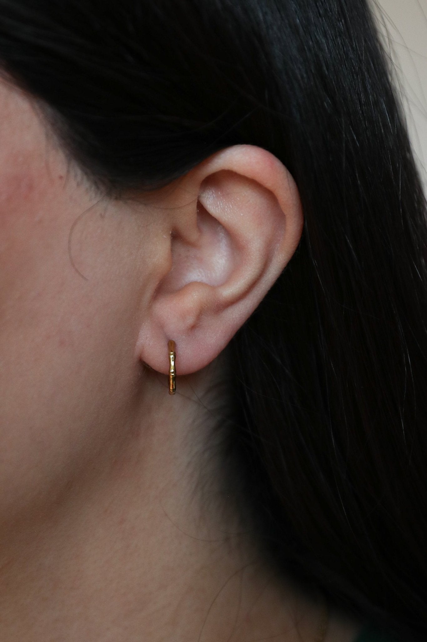 Knochen - Ohrringe - Edler aus Pair ( 2 Single Piece ) - 100% wasserfest, langlebig & stilvoll - Exklusiver Schmuck von Parisa.ch