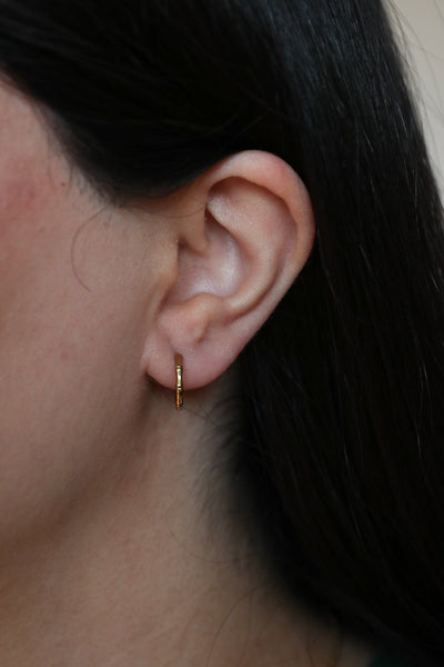 Knochen - Ohrringe - Edler aus Pair ( 2 Single Piece ) - 100% wasserfest, langlebig & stilvoll - Exklusiver Schmuck von Parisa.ch