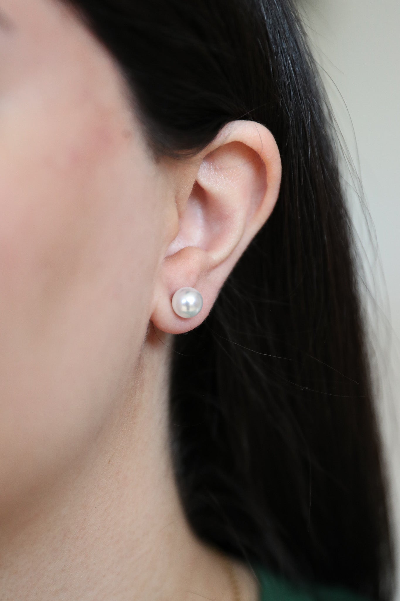 Lilou - Ohrstecker - Edler aus 1 Single Piece - 100% wasserfest, langlebig & stilvoll - Exklusiver Schmuck von Parisa.ch