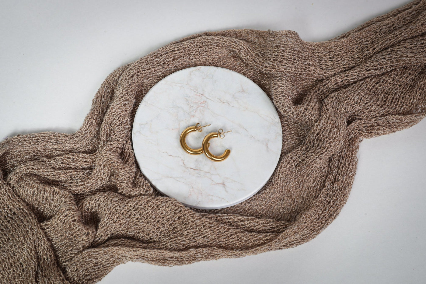Maya - Ohrringe - Edler aus Pair ( 2 Single Piece ) - 100% wasserfest, langlebig & stilvoll - Exklusiver Schmuck von Parisa.ch