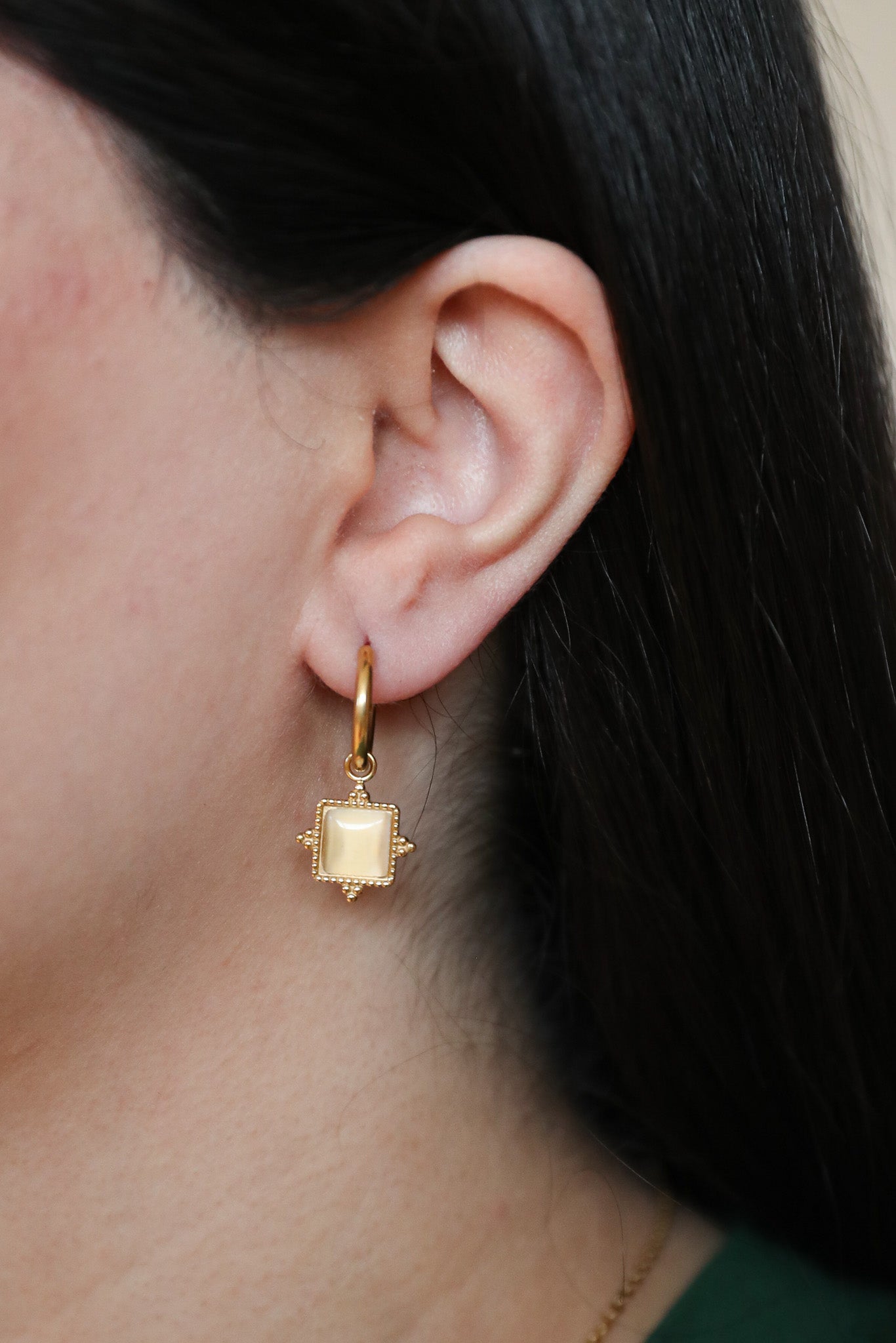 Nalia - Ohrringe - Edler aus 1 Single Piece - 100% wasserfest, langlebig & stilvoll - Exklusiver Schmuck von Parisa.ch