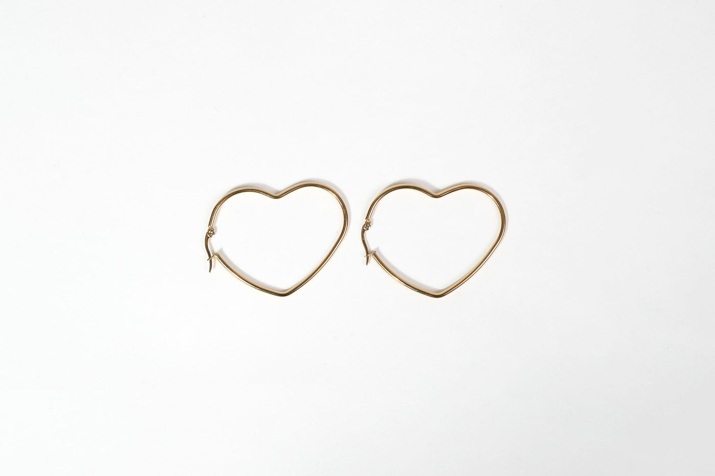 Noemi - Ohrringe - Edler aus Pair ( 2 Single Piece ) - 100% wasserfest, langlebig & stilvoll - Exklusiver Schmuck von Parisa.ch