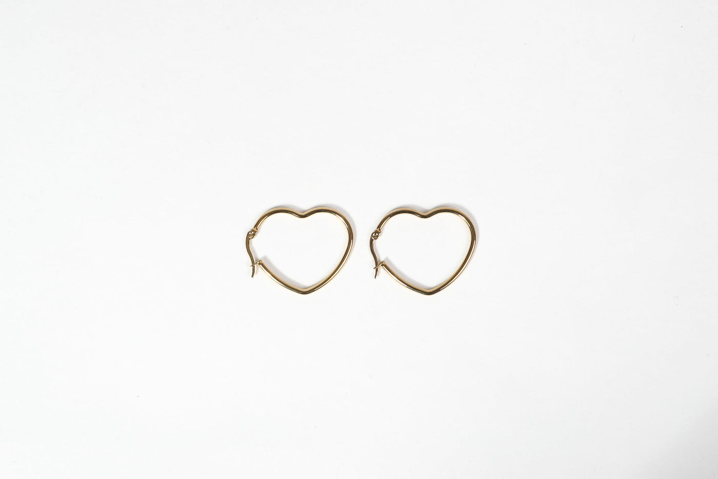 Noemi - Ohrringe - Edler aus Pair ( 2 Single Piece ) - 100% wasserfest, langlebig & stilvoll - Exklusiver Schmuck von Parisa.ch