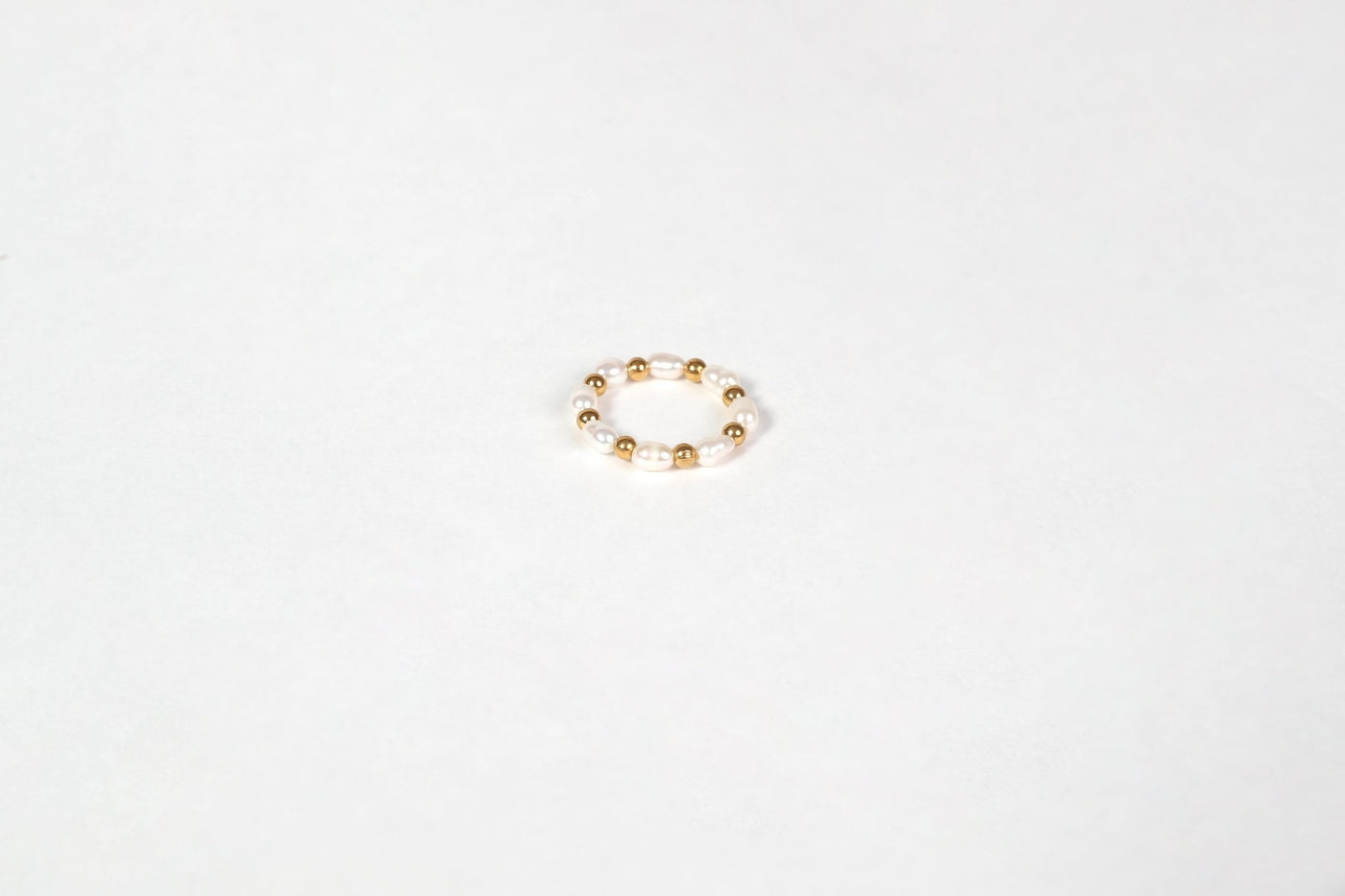 Pantea - Ring - Edler aus Silver - 100% wasserfest, langlebig & stilvoll - Exklusiver Schmuck von Parisa.ch