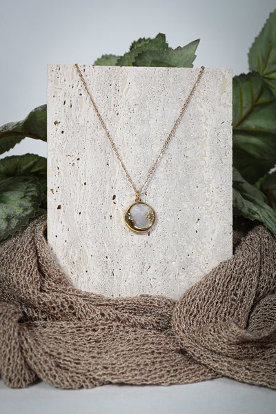 Yuna - Halskette - Edler aus Gold - 100% wasserfest, langlebig & stilvoll - Exklusiver Schmuck von Parisa.ch